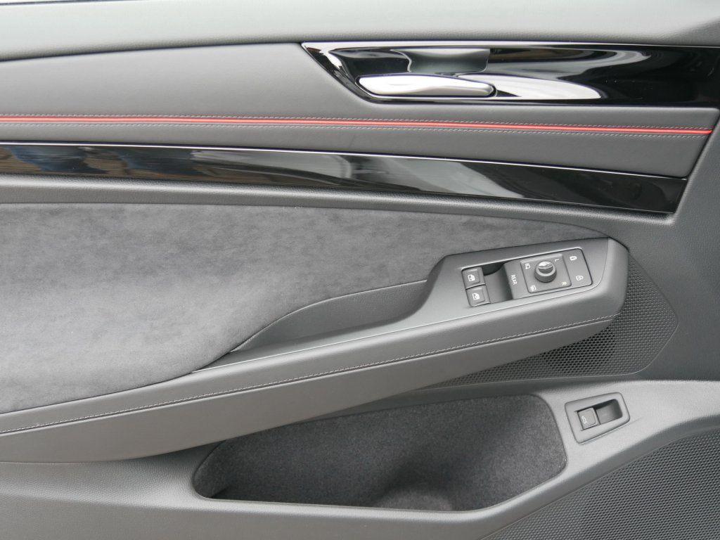 Volkswagen ID.7 GTX Tourer 4MOTION AHK Panoramadach IQ.LIGH