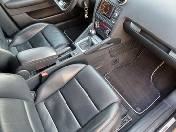 Fahrzeugabbildung Audi RS3 Sportback S tronic quattro Bose/Navi/BiXenon