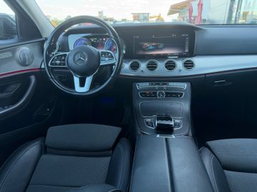 Mercedes E 300 - 4