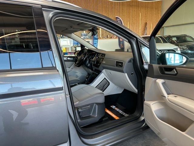 MYAUTOCENTER – Gebraucht- und Jahreswagen mit Werkstattservice in Pfaffenhofen Volkswagen Touran Comfortline BMTStart-Stopp *7 Sitzer*ACC