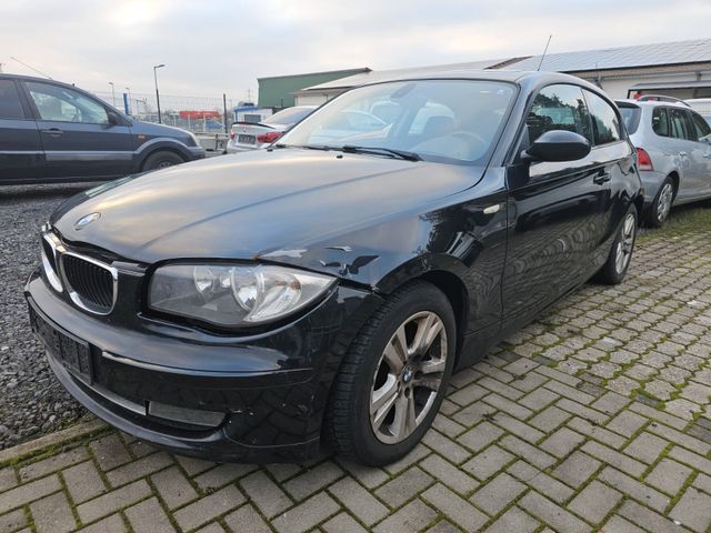 BMW 118d Automatik/Navi/Schiebedach/gepflegt