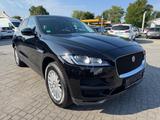Jaguar F-Pace 2.0 Pure Rückfahrkamera Navi PDC 1 Hand - Jaguar F-Pace: Pure