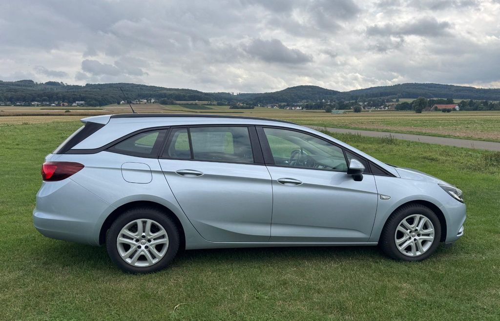 Image of Opel Astra