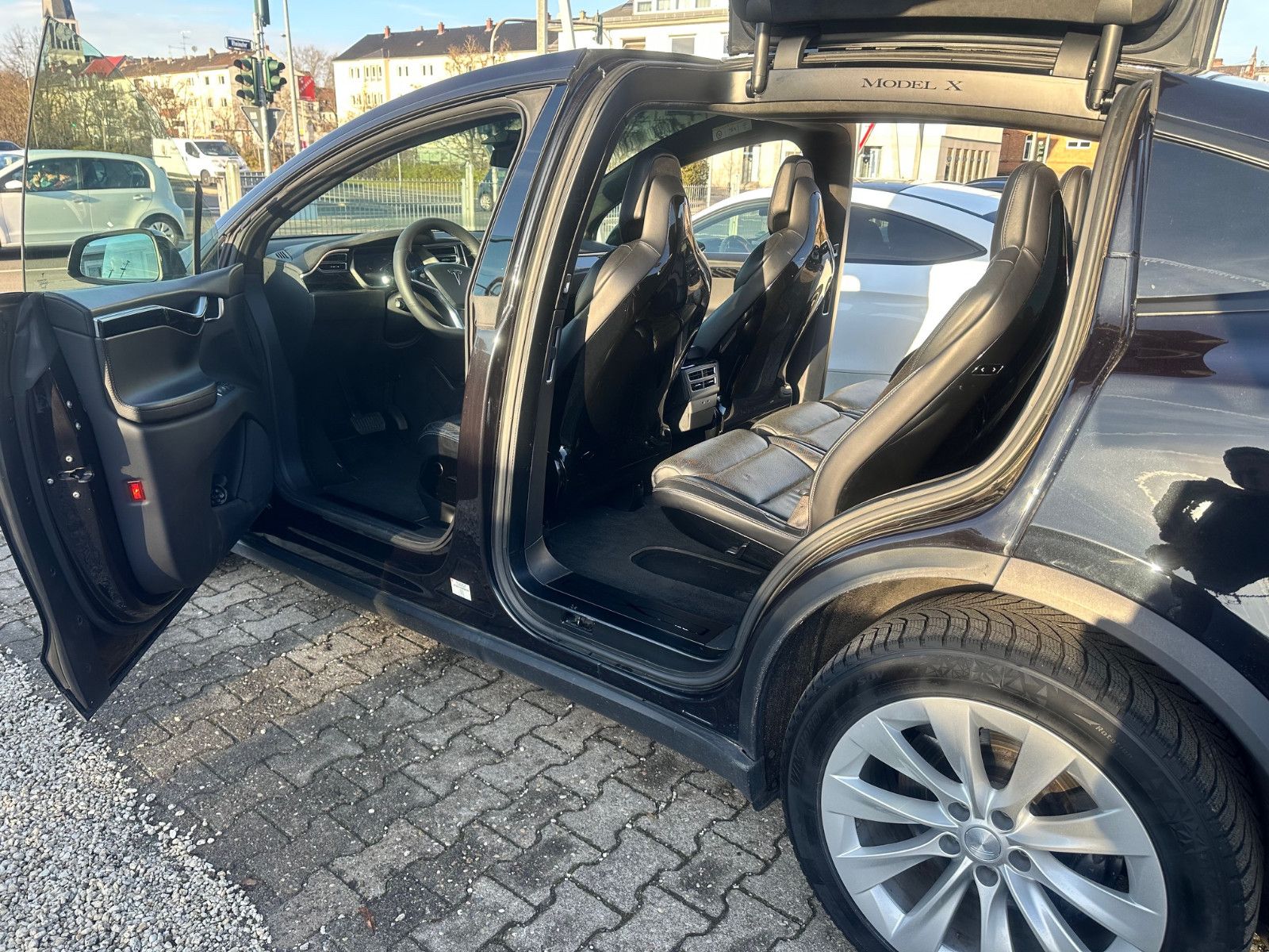 Fahrzeugabbildung Tesla MODEL X 90D PERFORMANCE+7SITZER+AHK
