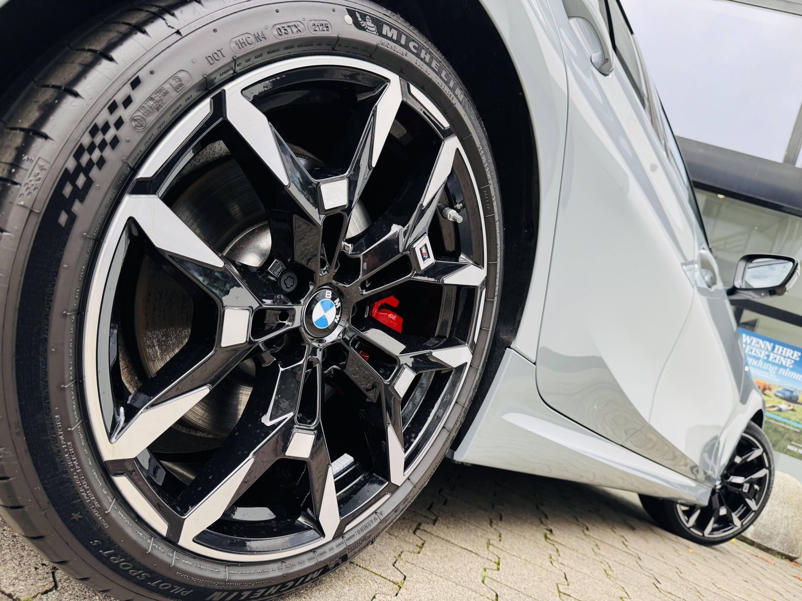 BMW 330 - Bild 4