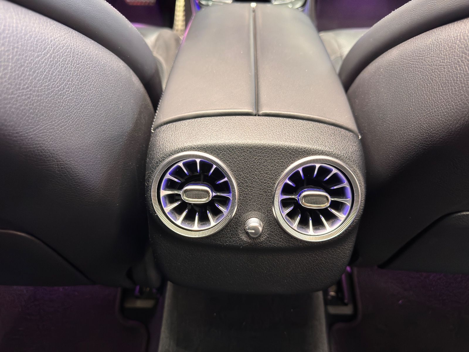 Fahrzeugabbildung Mercedes-Benz E 63 S AMG 4Matic+|AMG DRIVER|BURMESTER|TV|VOLL