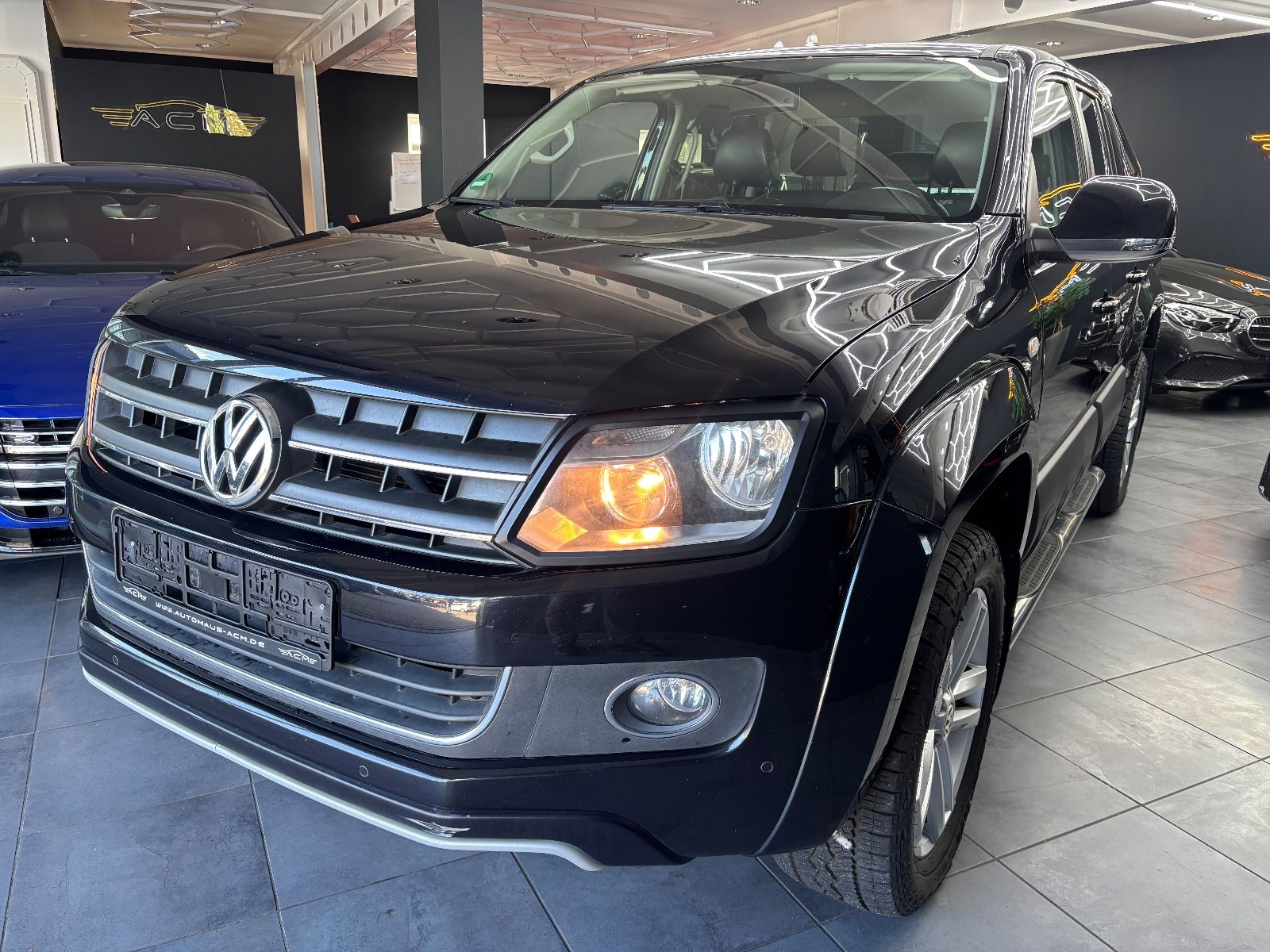 Volkswagen Amarok - 1