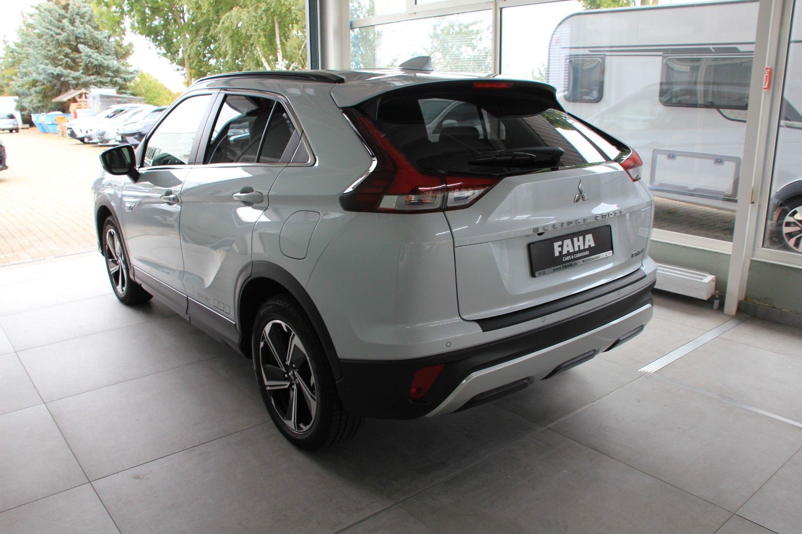 Fahrzeugabbildung Mitsubishi Eclipse Cross PHEV Intro Edition