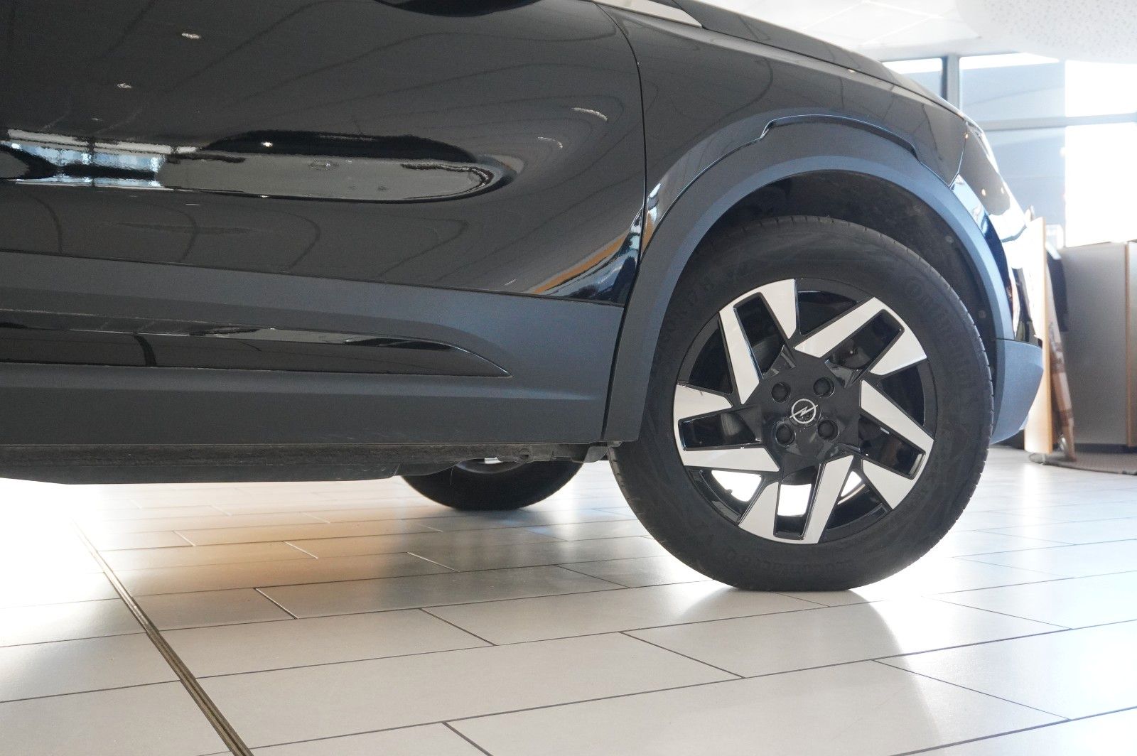 Fahrzeugabbildung Opel Mokka ELEGANCE 1.2T NAVI/LED/KAMERA/SPORT/DAB+