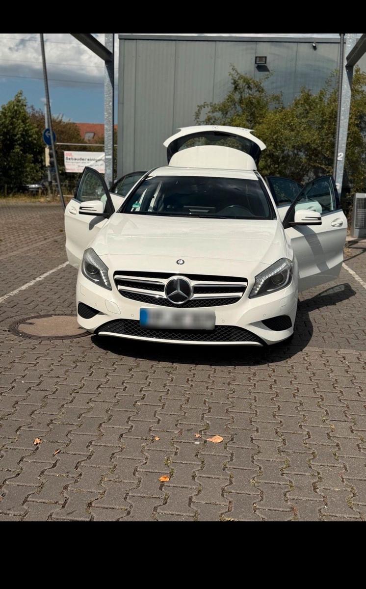 Mercedes-Benz A 200