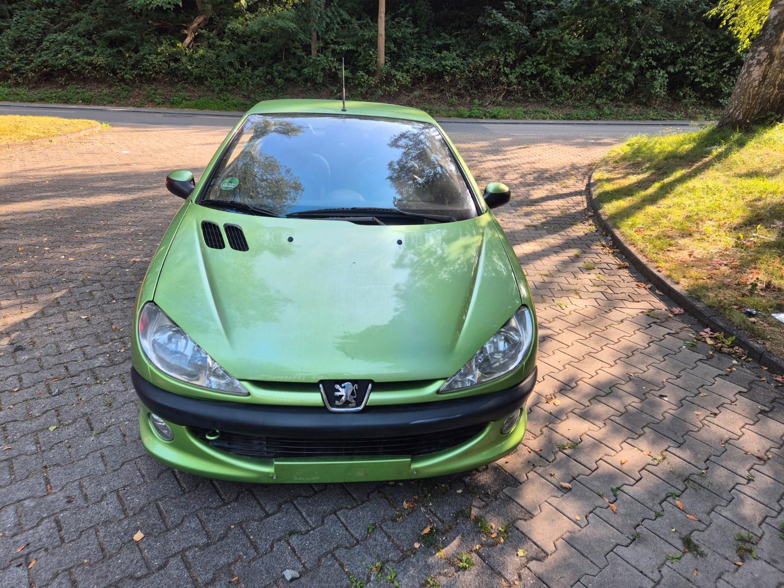 Peugeot 206CC*TOP*NEU TÜV*GEWAHR*