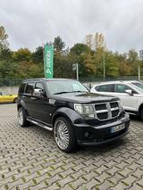 Dodge Nitro SXT 2.8 CRD 4WD (22 Zoll Sommer | 8-Fach) - Dodge mit Diesel-Antrieb