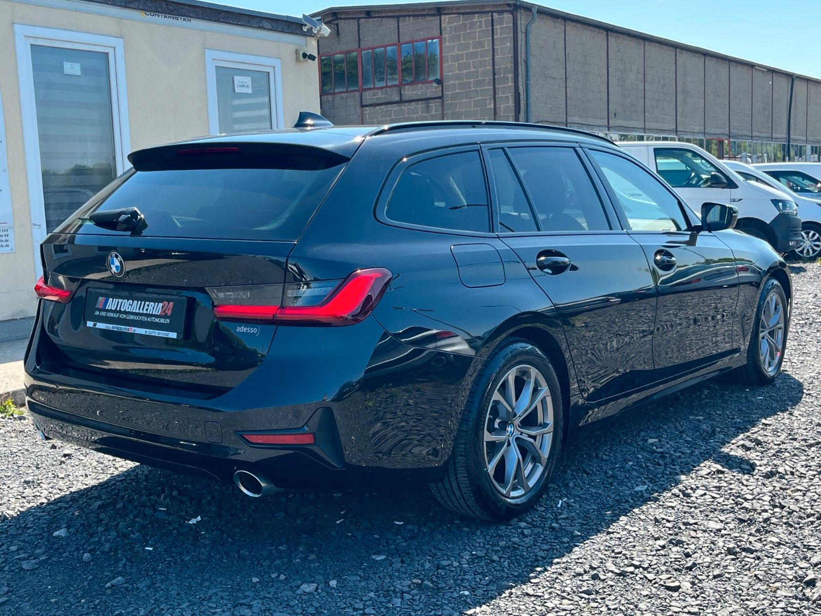 Fahrzeugabbildung BMW 320d xDrive Aut. SPORT LINE Navi LED AHK M Lenkr