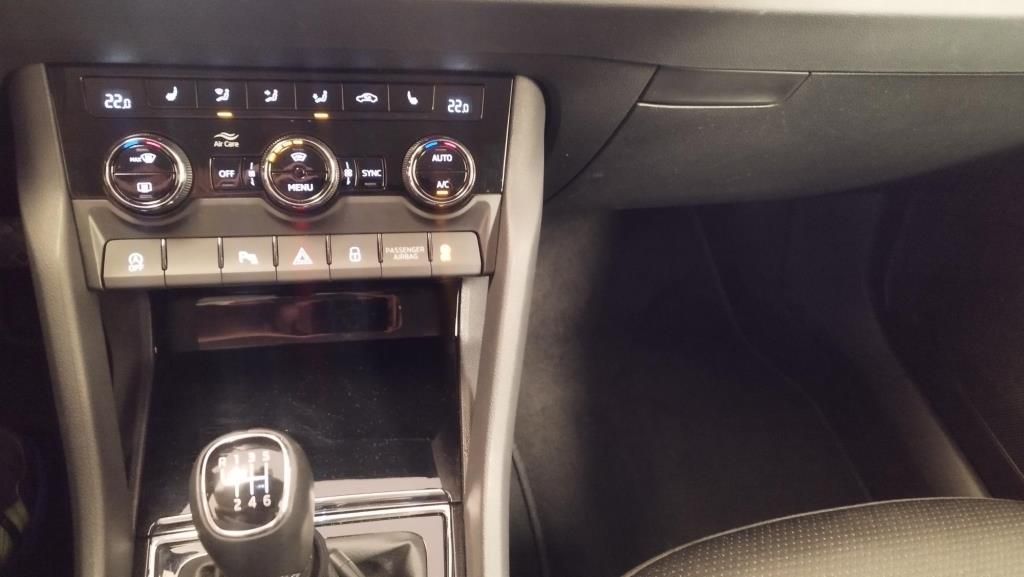 Erstes Annaberger Autohaus -  Skoda KAROQ Tour, AHZV,Winter+,Kamera - Bild 13