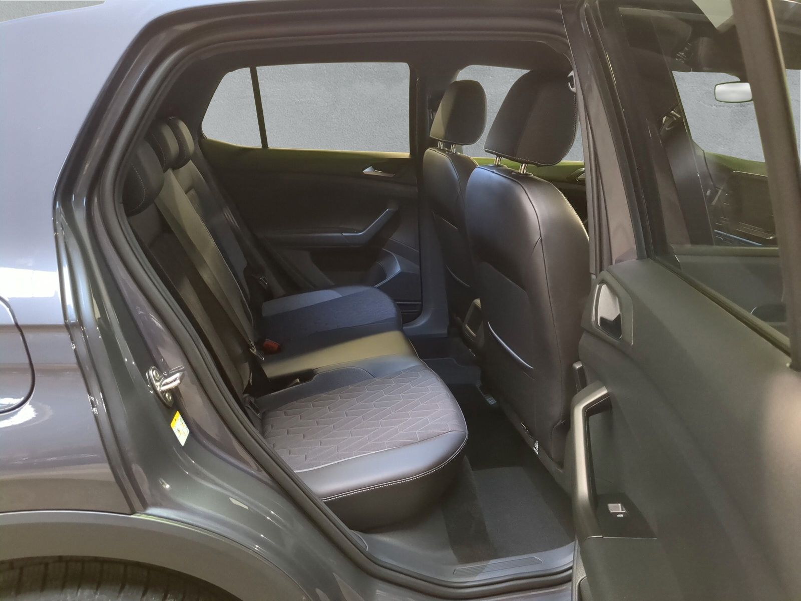 Fahrzeugabbildung Volkswagen T-Cross (D31)(11.2023->) 1.5 TSI 110 kW Energy
