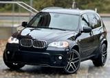 BMW X5 xDriv50i MSport 21' HuD Softcl. ACC  360° Nav - aus 2011: Geländewagen
