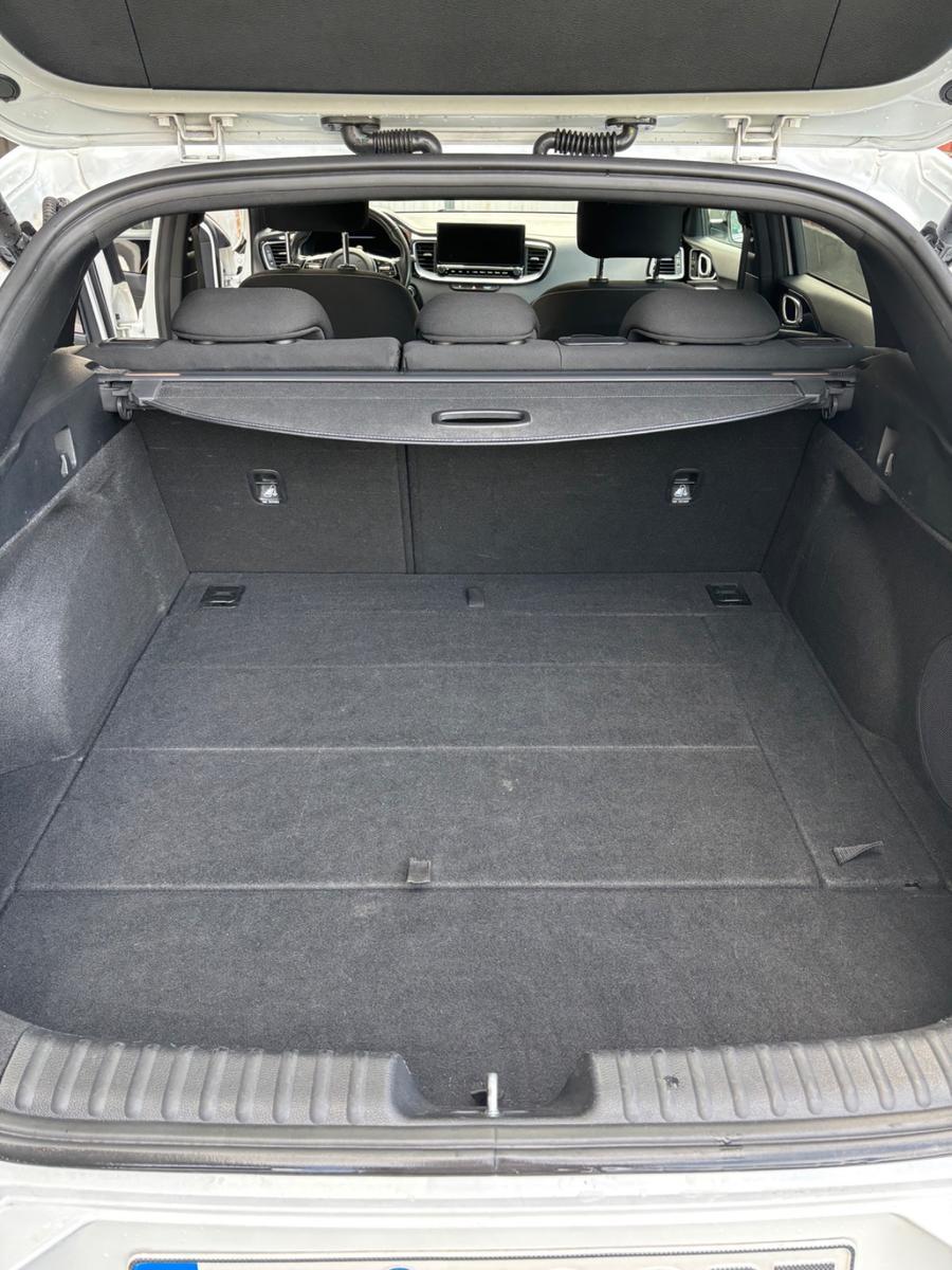 Kia ProCeed 1.6 CRDi Hybrid/AHK/Soundsystem/Navi