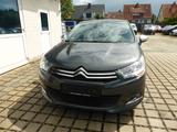 Citroën C4 Lim. Selection ALU AHK  SHZ Klimaautomatik - Citroën C4 aus 2013