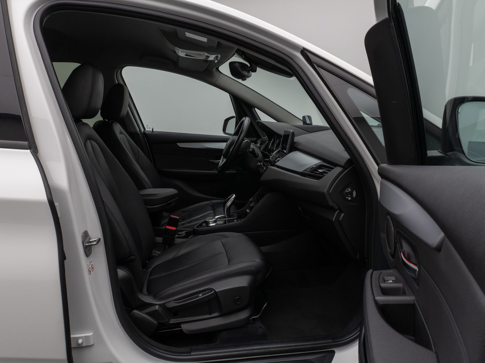 Fahrzeugabbildung BMW 220d Gran Tourer Advantage Kamera HUD Komfort