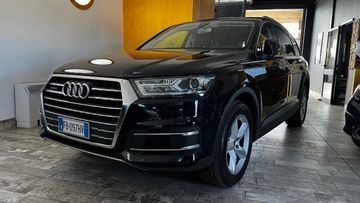 Audi Q7 - 1