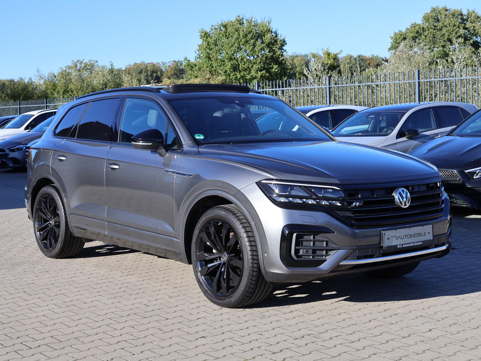 Volkswagen Touareg 3.0 TDI 4M - R-LINE / PANO / IQ.LIGHT