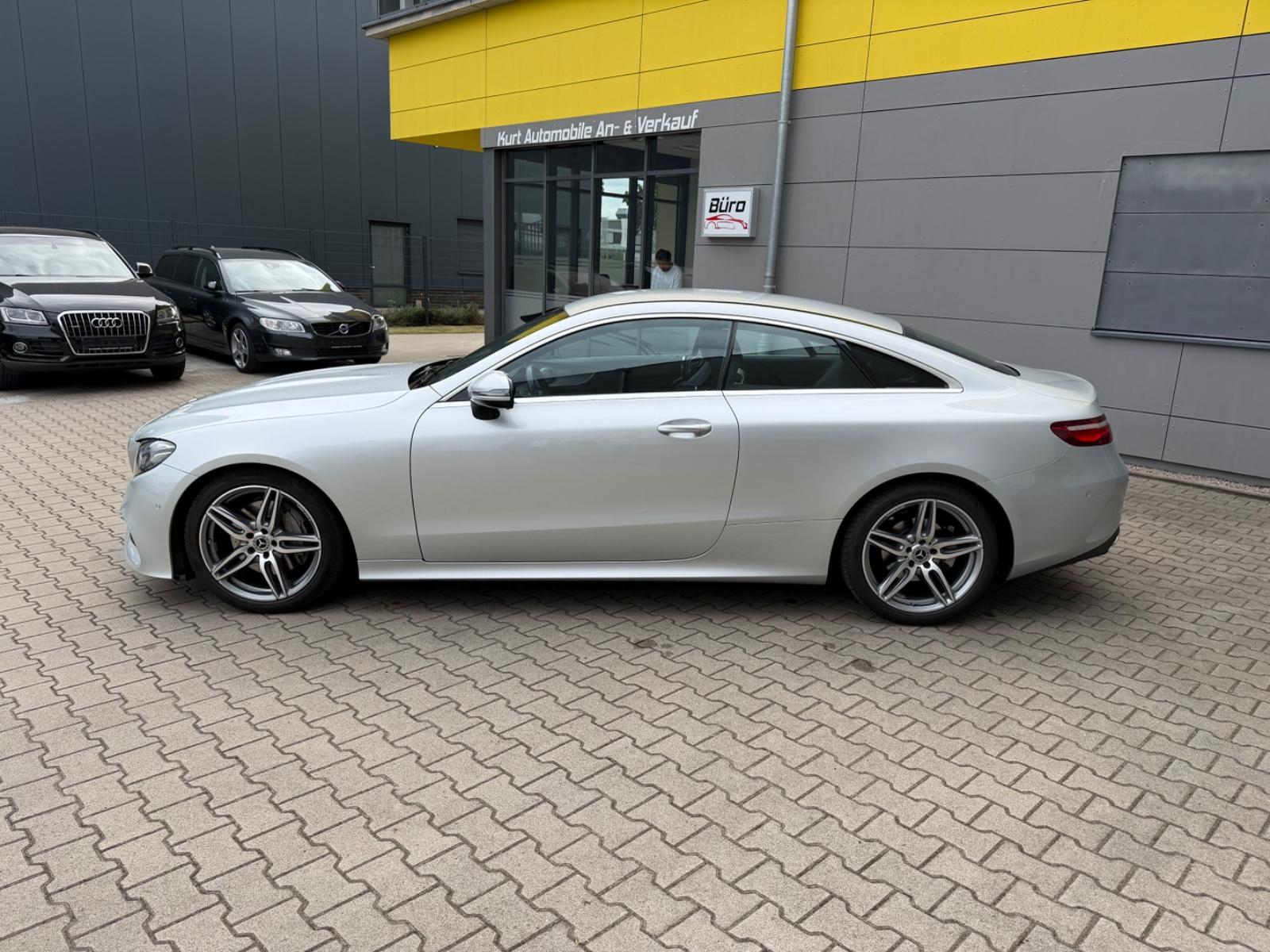 Mercedes-Benz E 200/COUPE/AMG LINE/BURMESTER/DIGITALTACHO/LED