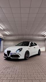 Alfa Romeo Giulietta 1.8 TBi 16V Quadrifoglio (Einzelstück) - Alfa Romeo Giulietta: Quadrifoglio