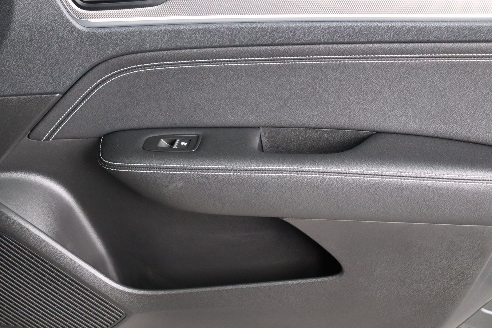 Fahrzeugabbildung Renault Arkana * LED * RFK * Lenkradhzg.