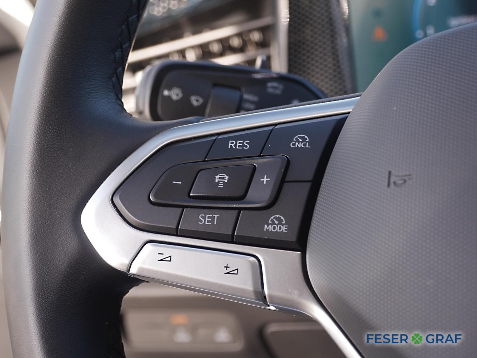 Volkswagen Passat - Bild 11