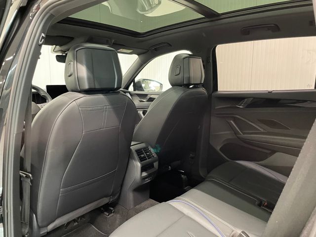 Tayron R-Line 2.0 TDI DSG IQ.LIGHT PANO AHK