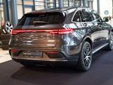 Mercedes-Benz EQC 400 4M AMG Line 5 Jahre Garantie Sitzklima - E-Autos