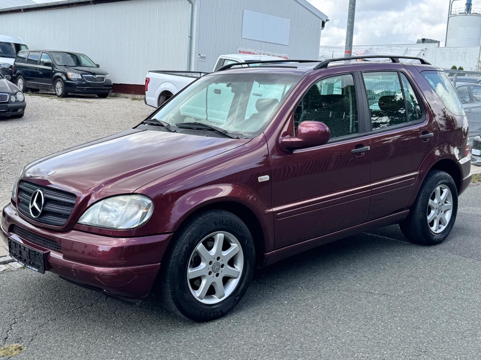 Mercedes-Benz ML 320 160 KW Panorama Klima Pano AHK