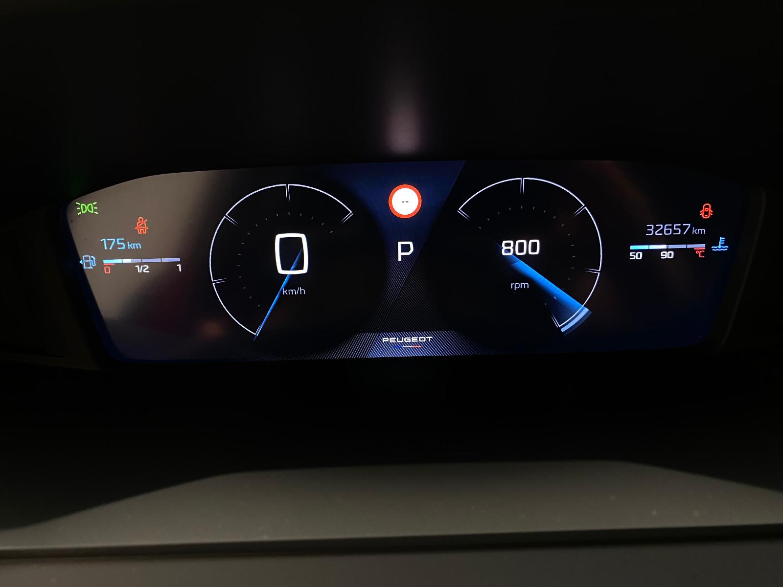 Peugeot 2008 Allure 1.2 Autom. LED Winterpaket AHK