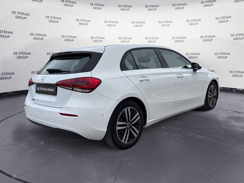 Mercedes-Benz Classe A A 180 Automatic Sport Lig imagem 2