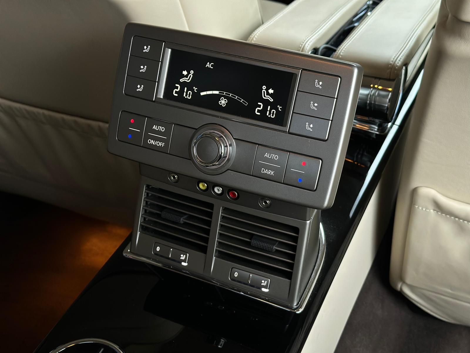 VW Phaeton 4.2 EXCLUSIVE LANG VOLLAUSSTTTUNG - Image 24