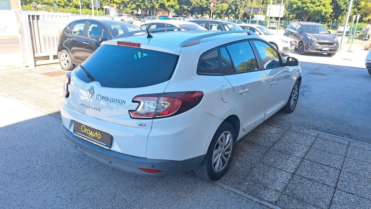 Renault Megane 2015 — engine 1.461 cm³, 110 HP (81kW)