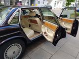 Jaguar Daimler 4.0 Automatic nur 61000 km aus 2. Hand - schwarze Jaguar Daimler