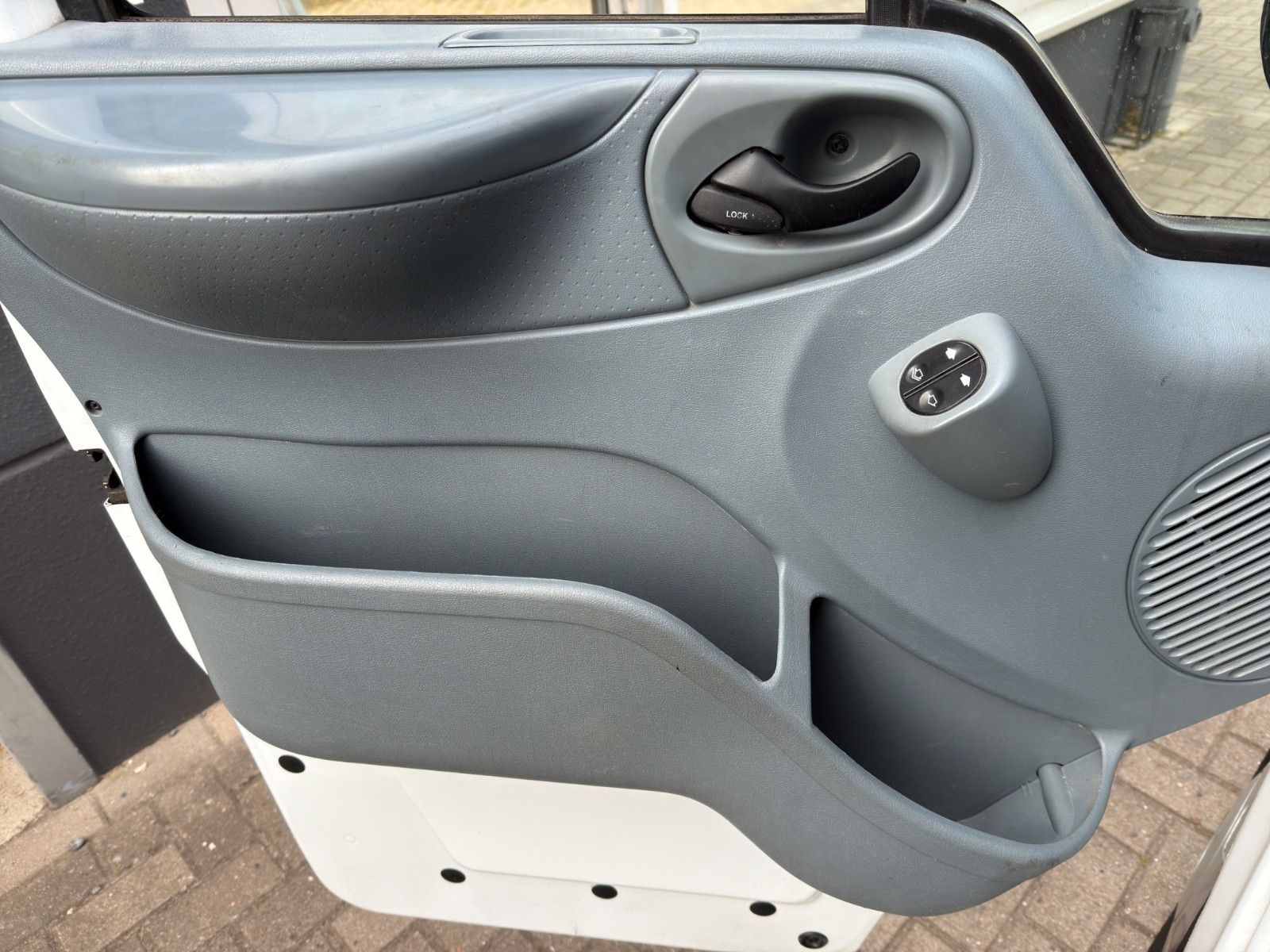 Fahrzeugabbildung Ford Transit Kasten 330K*Kamera*Tempomat*AHK*Werkbank