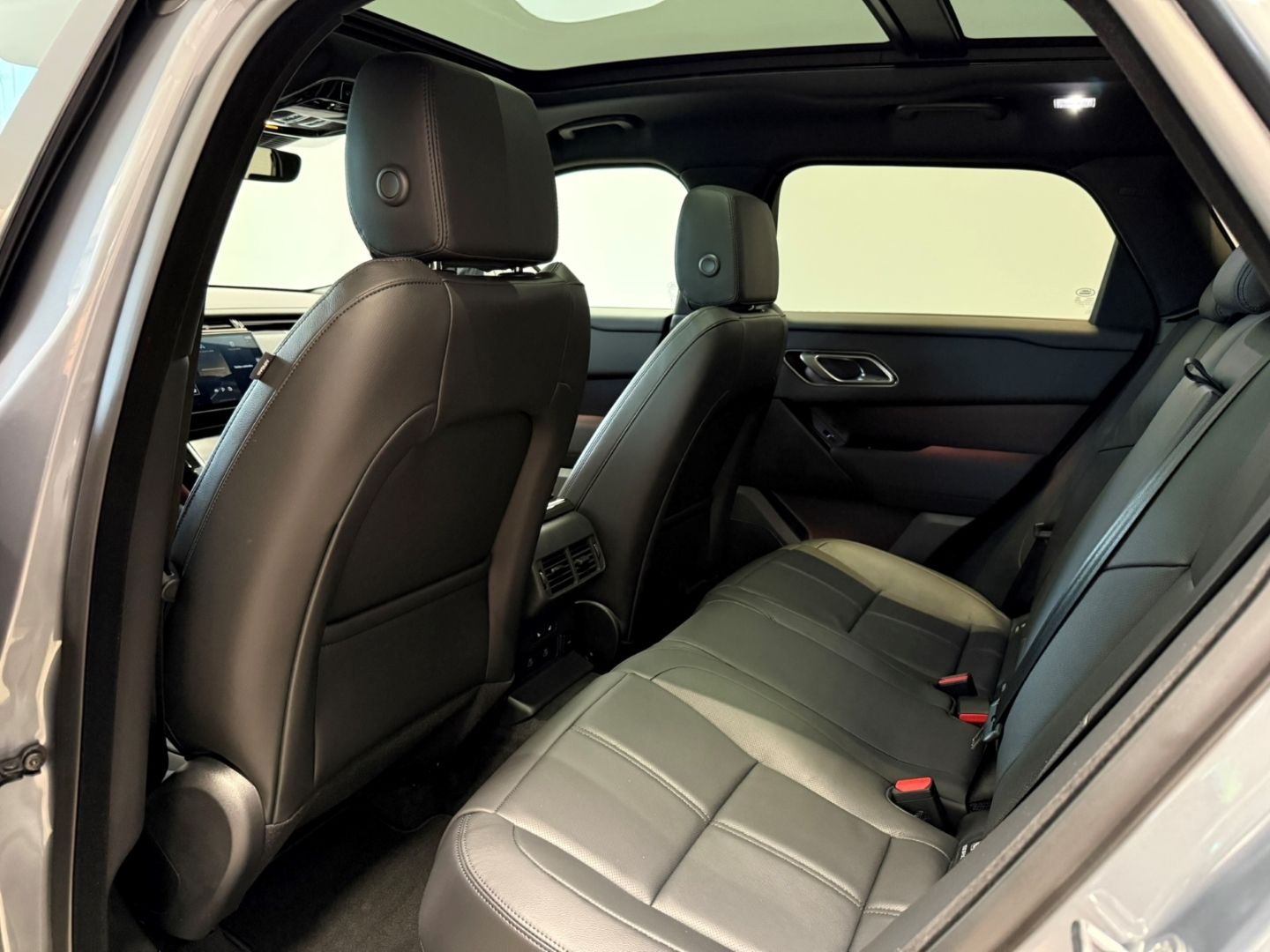 Land Rover Range Rover Velar - Bild 13