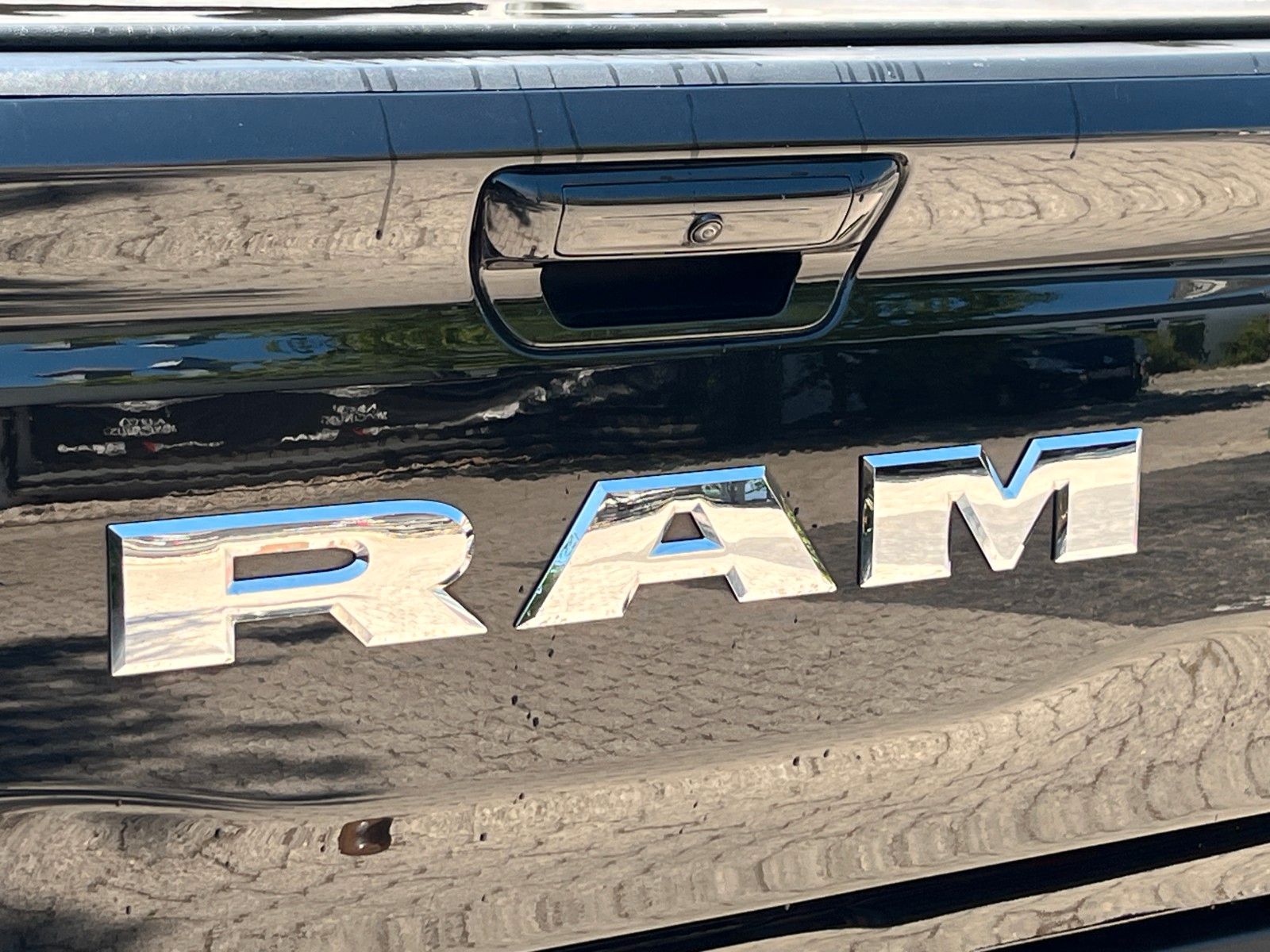 Fahrzeugabbildung Dodge RAM 1500 Laramie Sport *LPG*AHK*Navi*