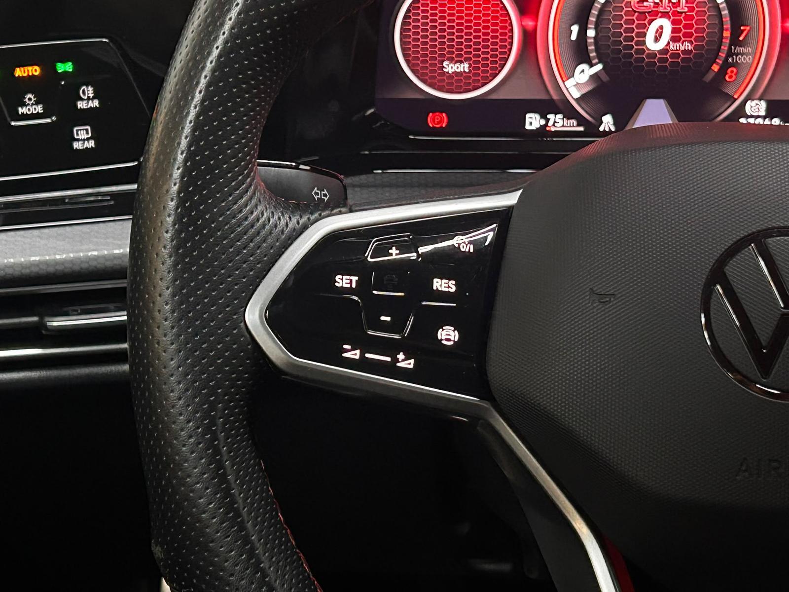 Volkswagen Golf VIII GTI 2,0 TSI LED+SHZ+CARPLAY+DAB+TEMP+, миниатюра 16