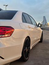 Mercedes-Benz E 63 AMG 4MATIC AMG - gebrauchte Mercedes-Benz E 63 AMG aus dem Jahr 2015