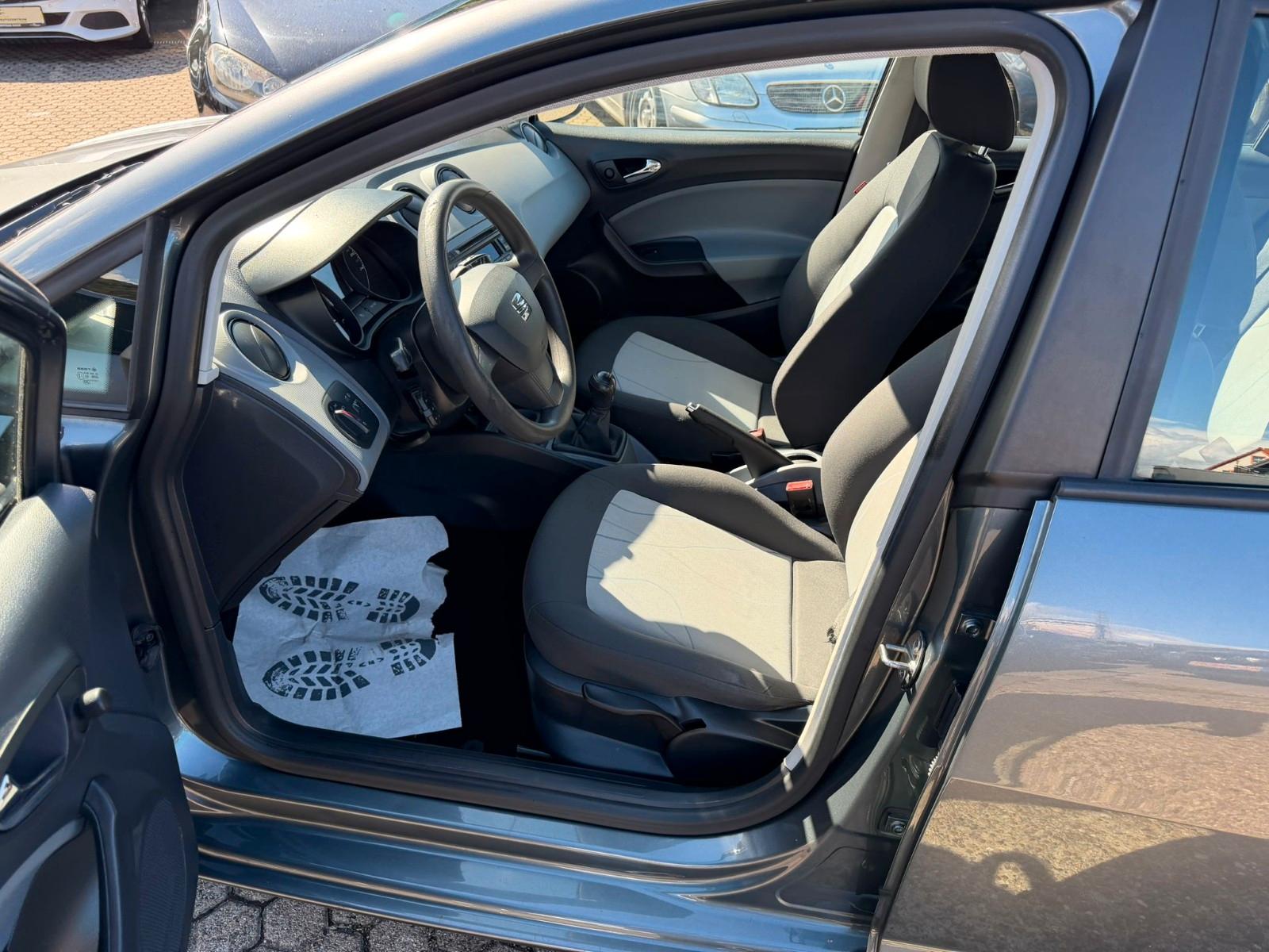 Seat Ibiza 2015 — photo 13