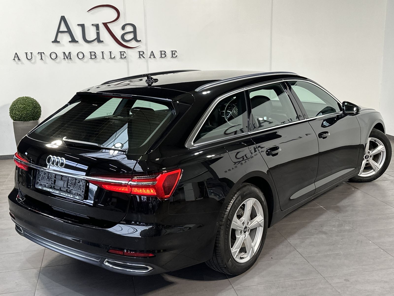 Fahrzeugabbildung Audi A6 Avant 35 TDI Sport NAV+LED+ACC+DSP+V-COCKPIT