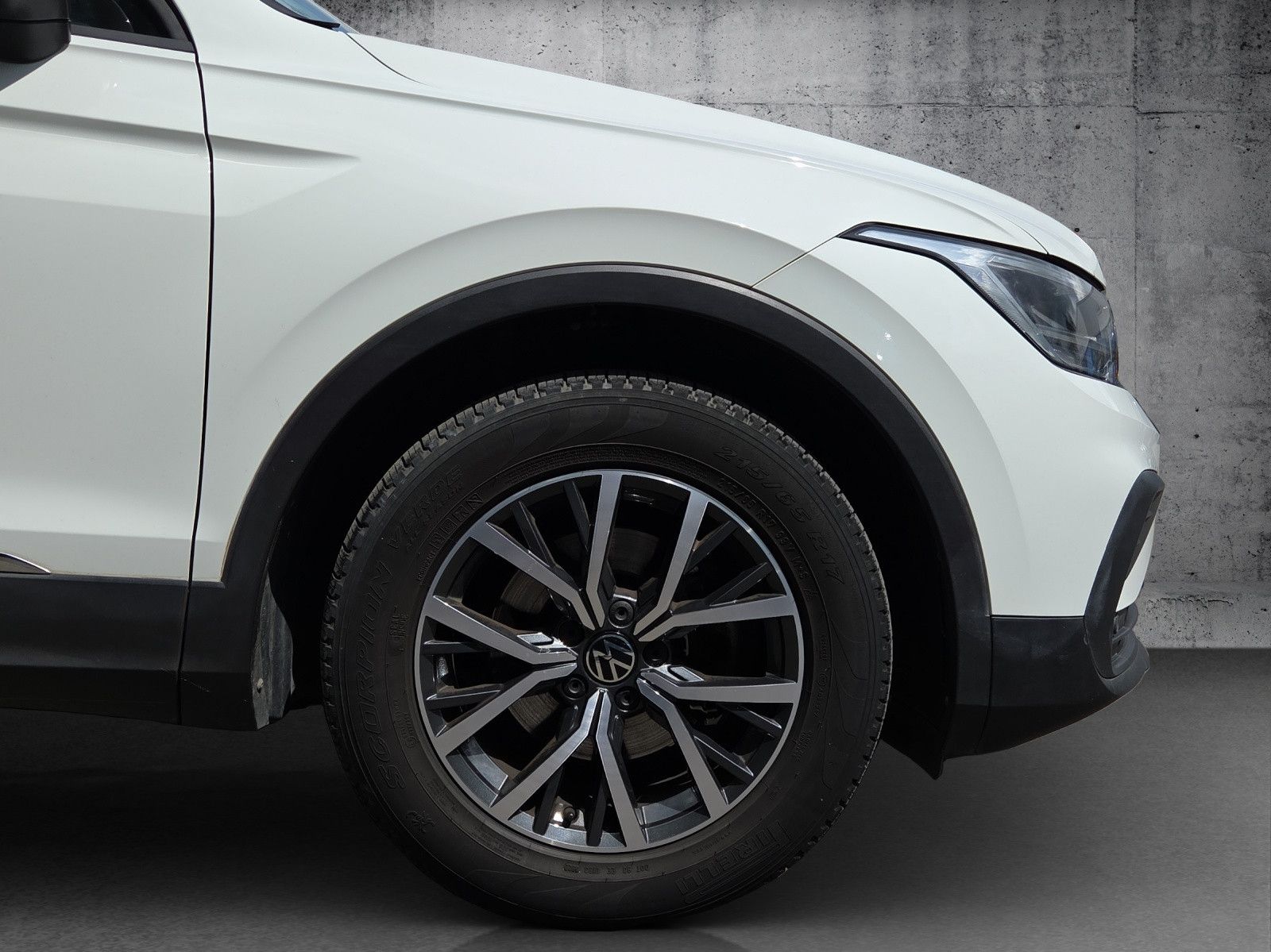 Tiguan LIFE 2.0 TDI SCR DSG RFK AHK