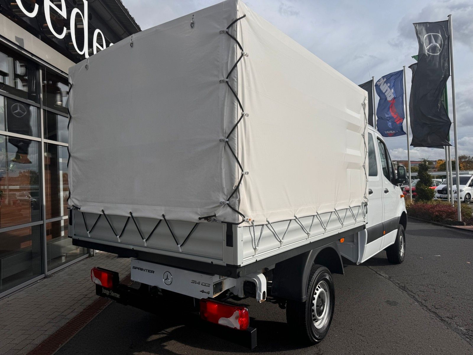 Fahrzeugabbildung Mercedes-Benz Sprinter 314 CDI 4x4 DoKa 3665 Klima AHK