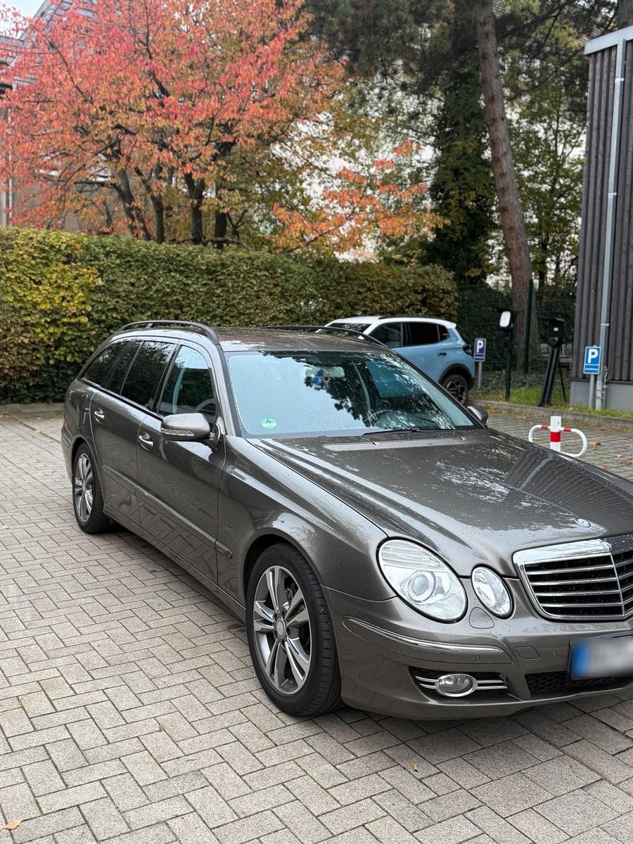 Mercedes-Benz E320, 2008