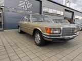 Mercedes-Benz 450 SE - Mercedes-Benz 450 mit Benzin-Antrieb: Limousine