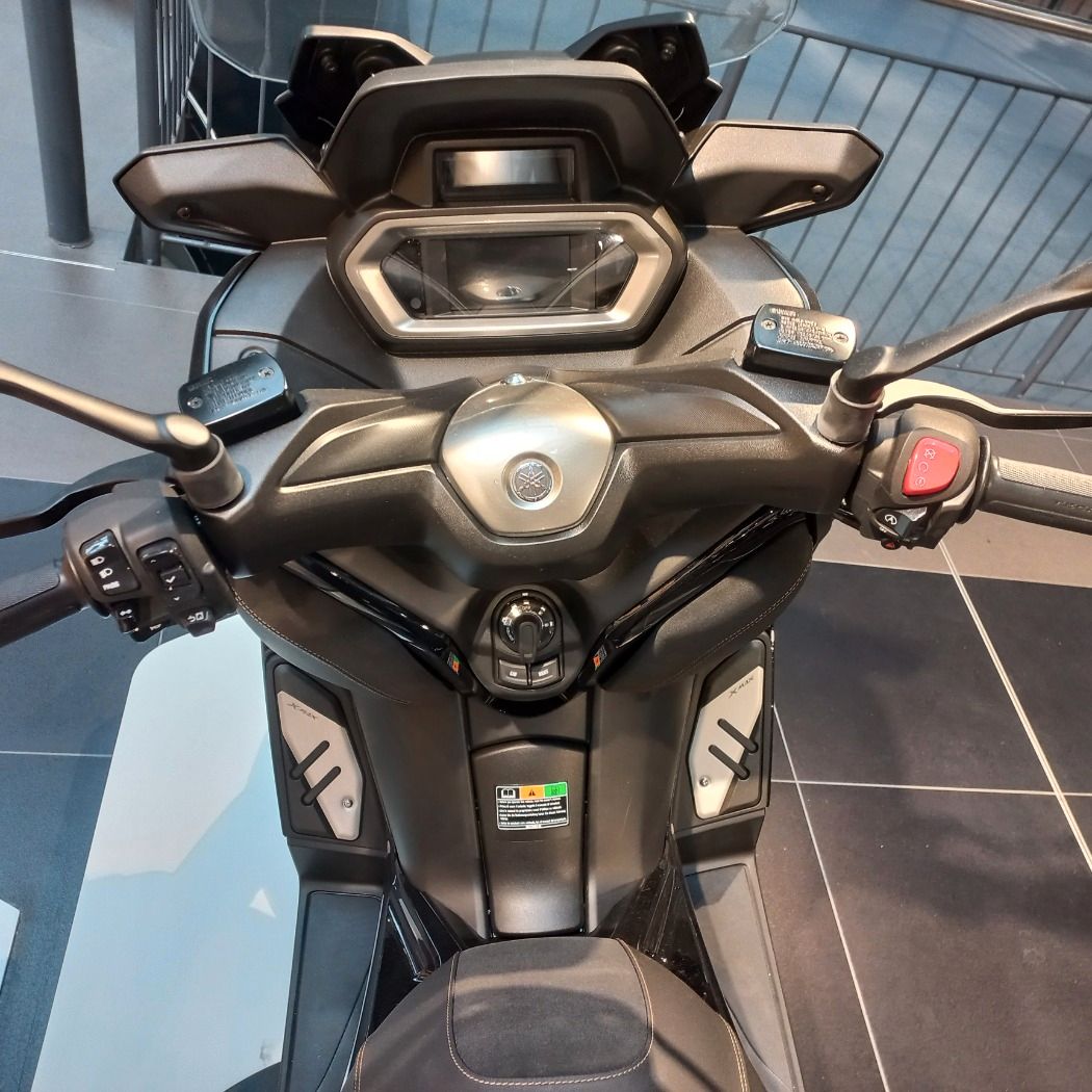 Fahrzeugabbildung Yamaha X-Max 125 Tech Max Modell 2023