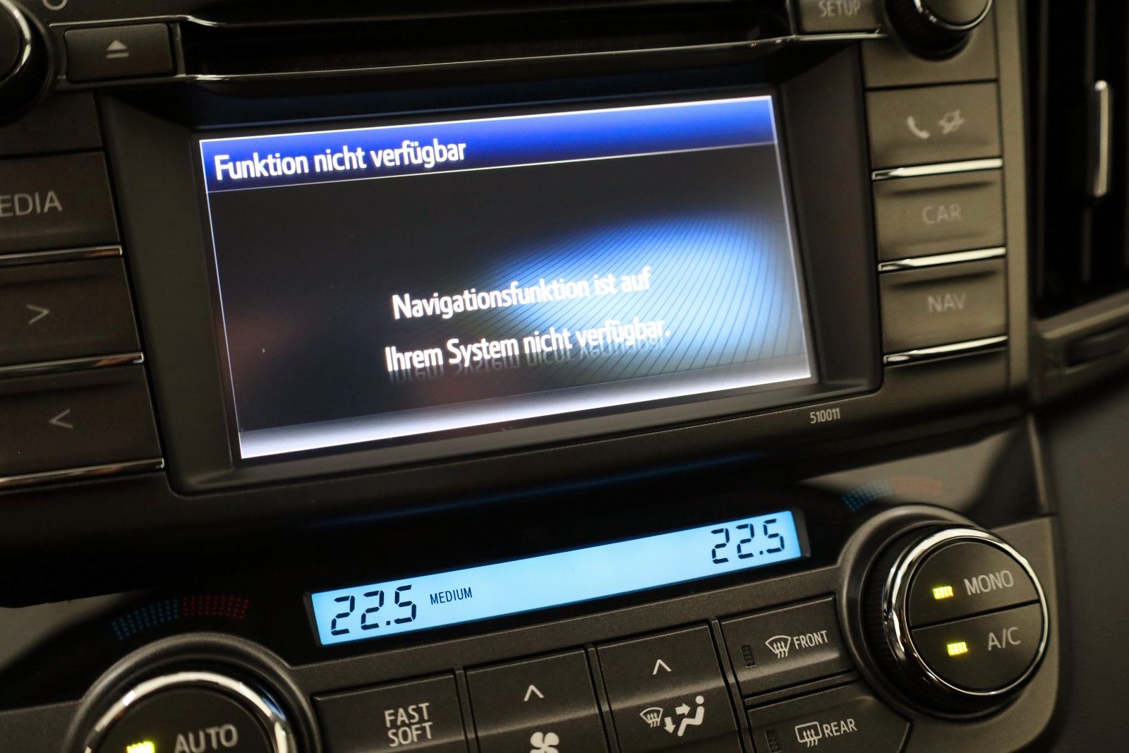Fahrzeugabbildung Toyota RAV4 Edition 4x4, Kamera, SH, PDC, AHK, SR+WR